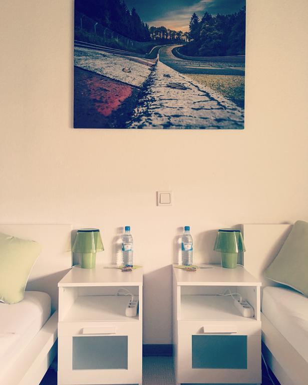 Big Ben'S Guesthouse Müllenbach Dış mekan fotoğraf